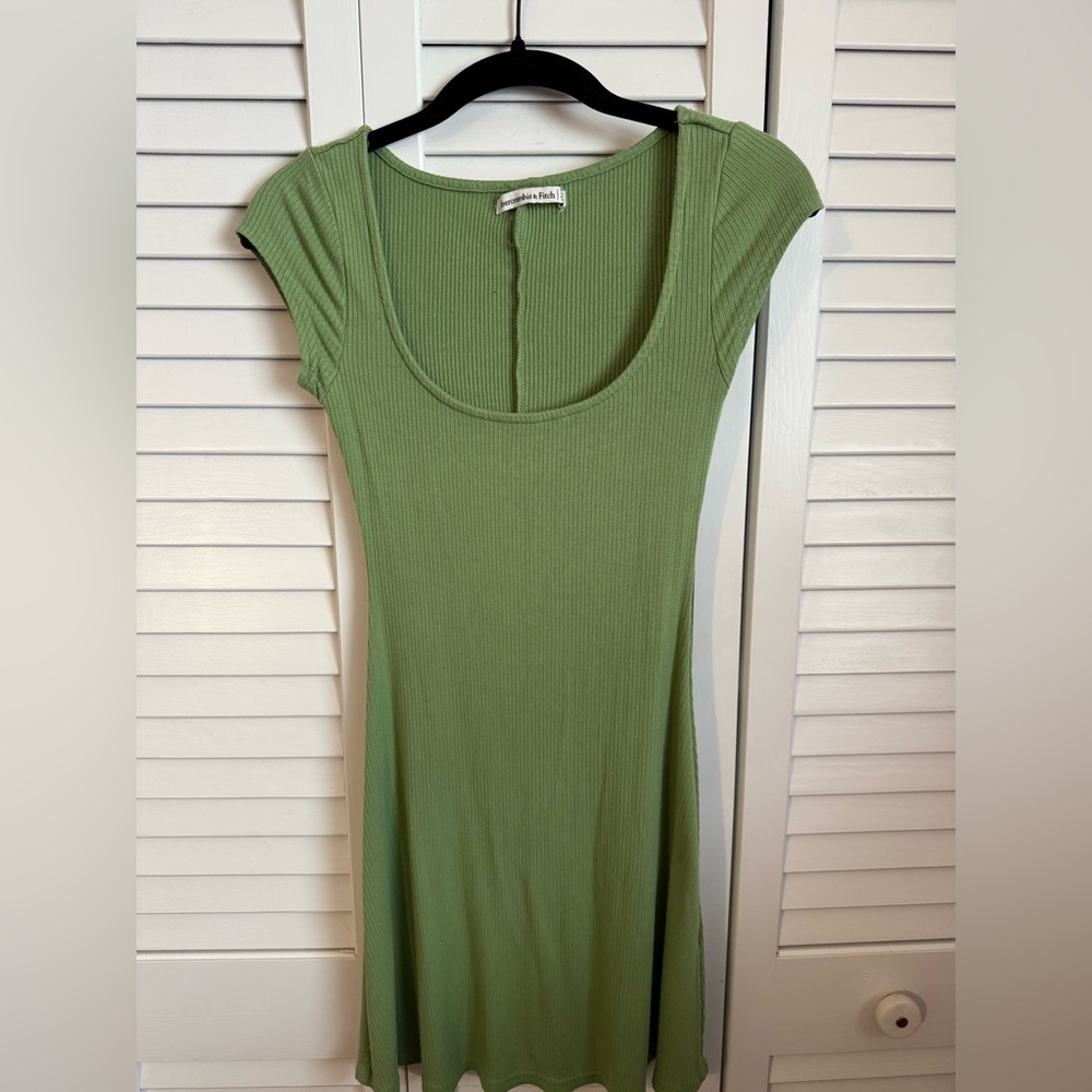 A&F Green Fit & Flare Scoopneck Dress | XXS